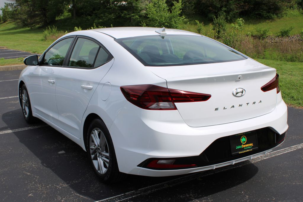 2020 Hyundai ELANTRA SEL