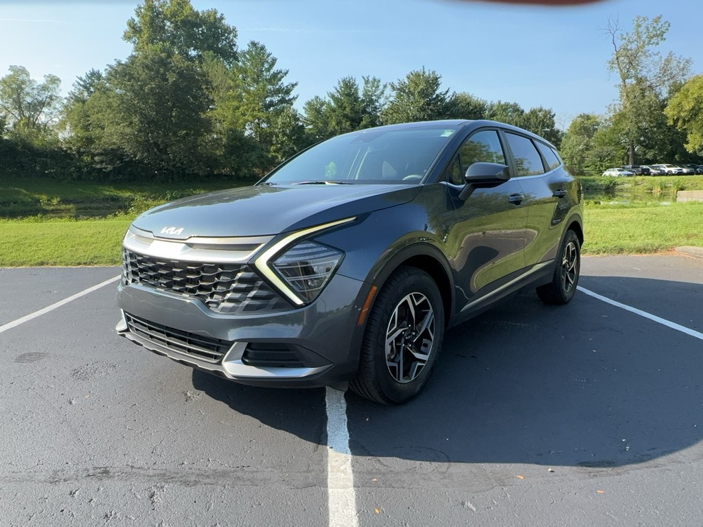 2025 Kia SPORTAGE LX