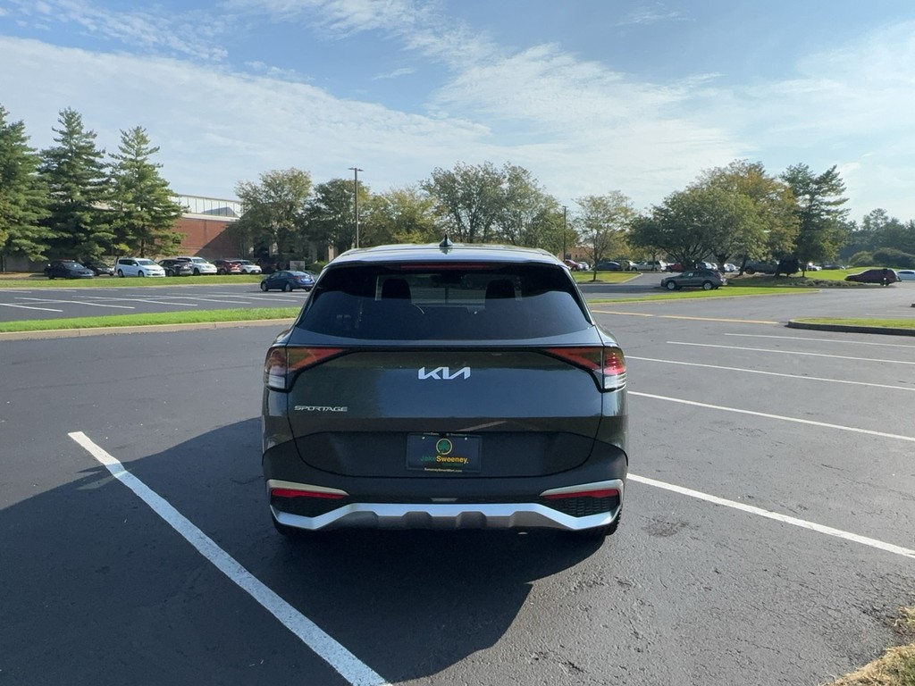 2025 Kia SPORTAGE LX