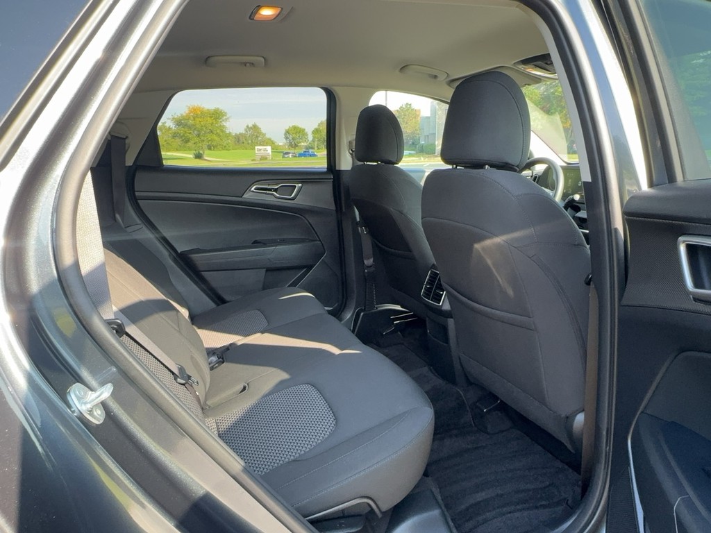 2025 Kia SPORTAGE LX