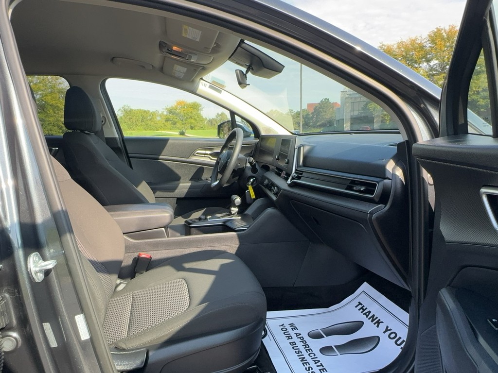 2025 Kia SPORTAGE LX