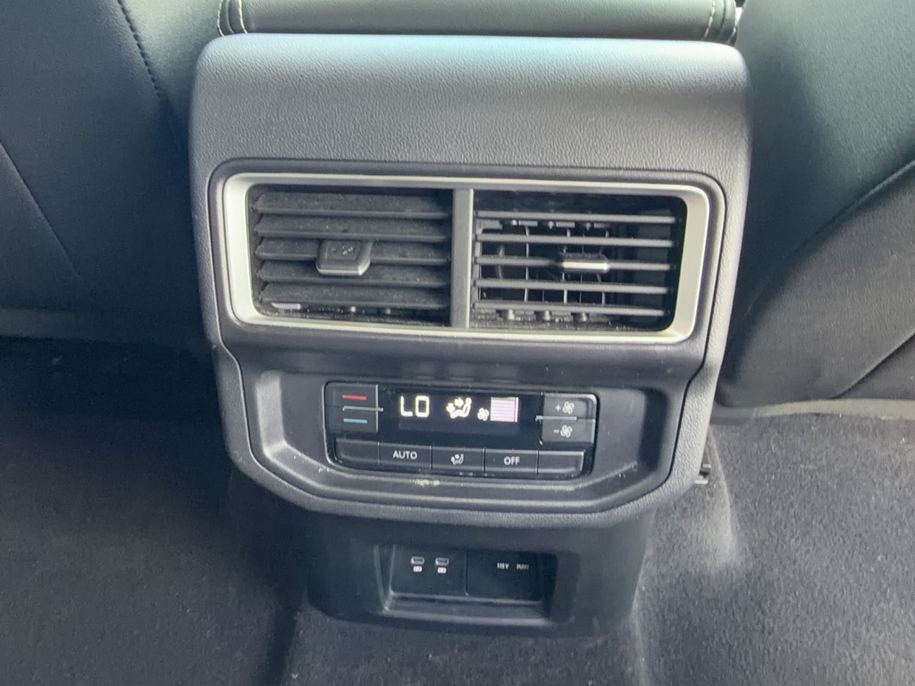 2025 Volkswagen ATLAS SE