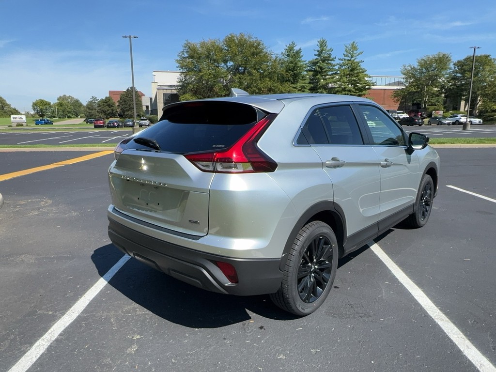 2024 Mitsubishi ECLIPSE CROSS LE