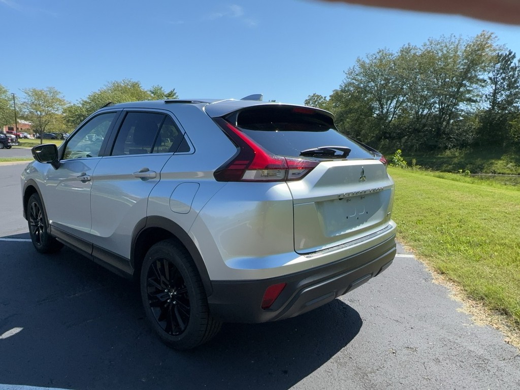 2024 Mitsubishi ECLIPSE CROSS LE