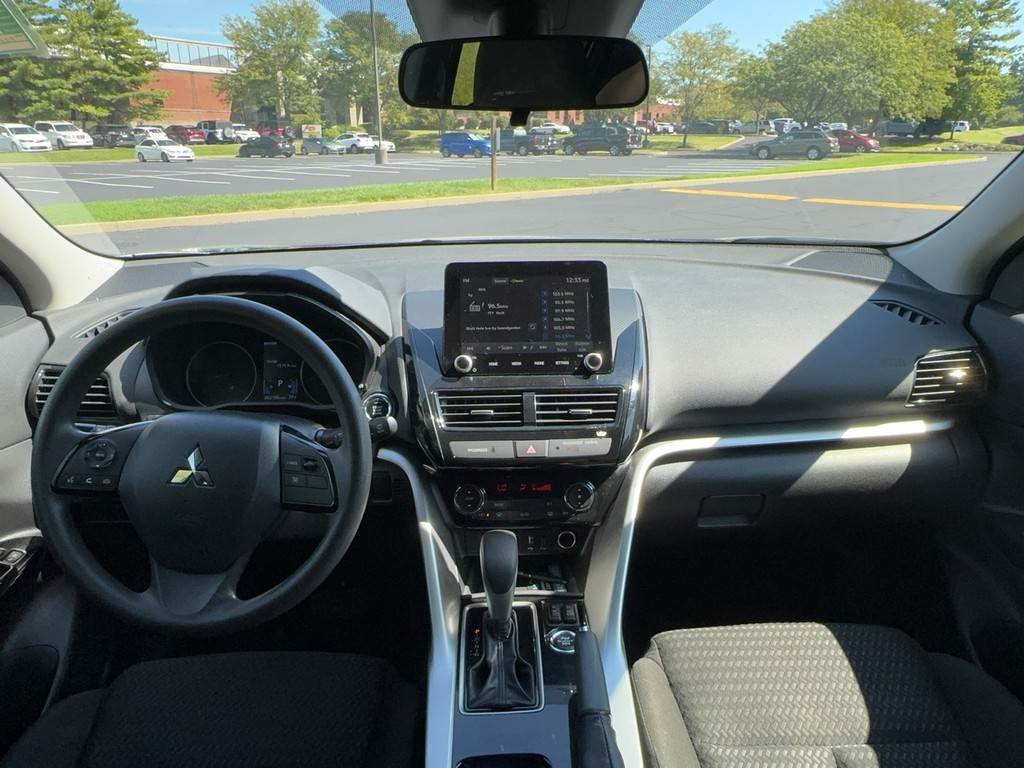 2024 Mitsubishi ECLIPSE CROSS LE
