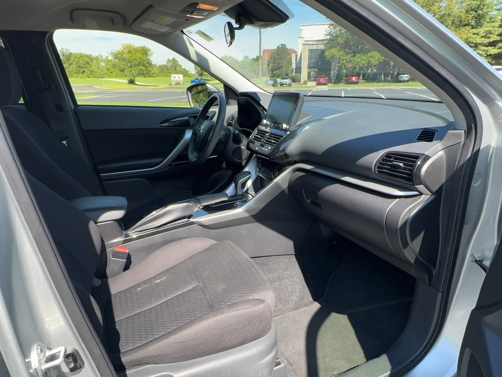 2024 Mitsubishi ECLIPSE CROSS LE