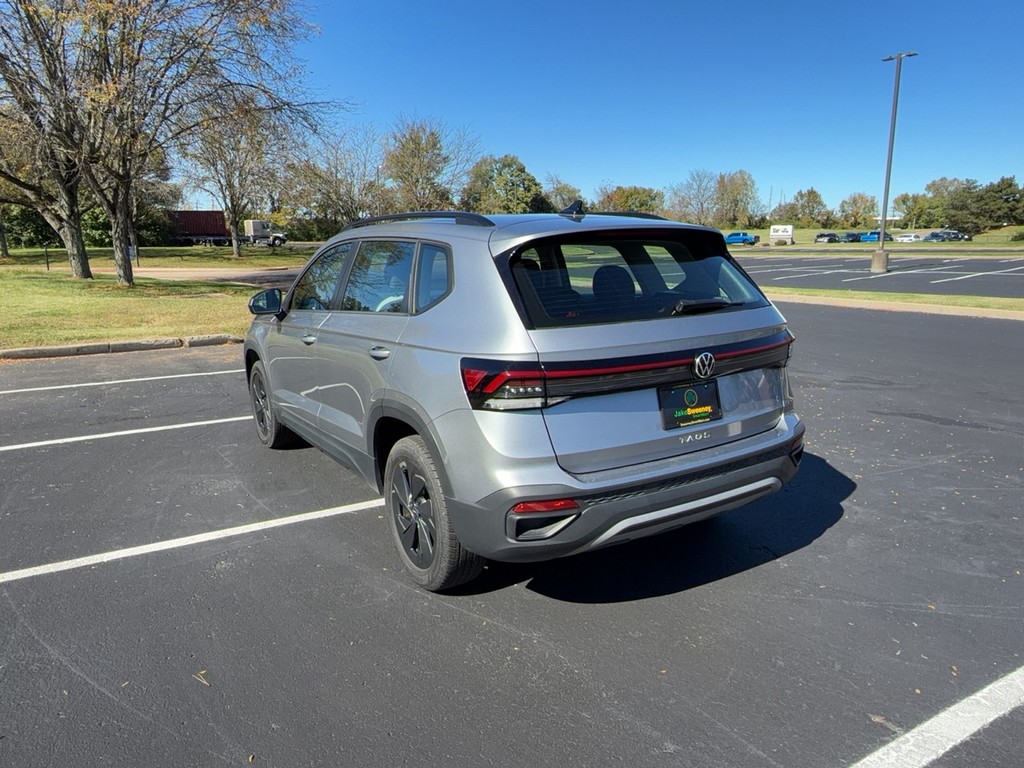 2025 Volkswagen TAOS S