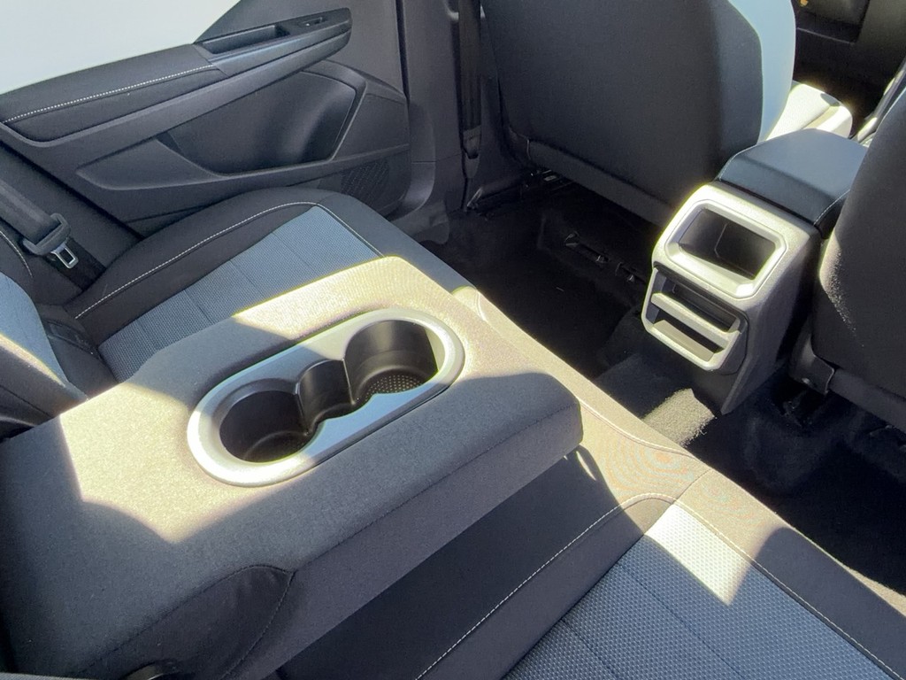 2025 Volkswagen TAOS S
