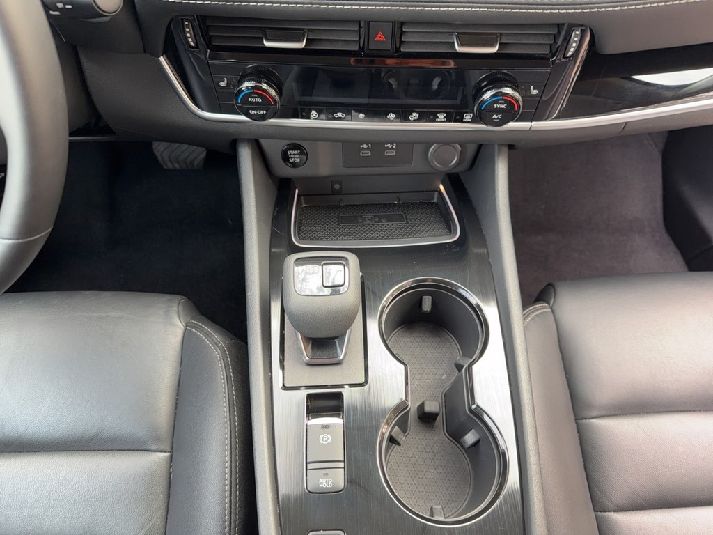 2026 Nissan ROGUE SL