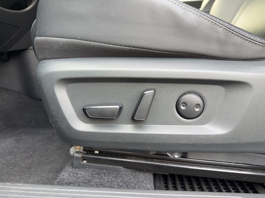 2026 Nissan ROGUE SL